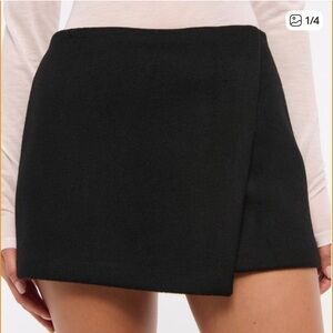 A&F Scarlett Wrap Mini Skort